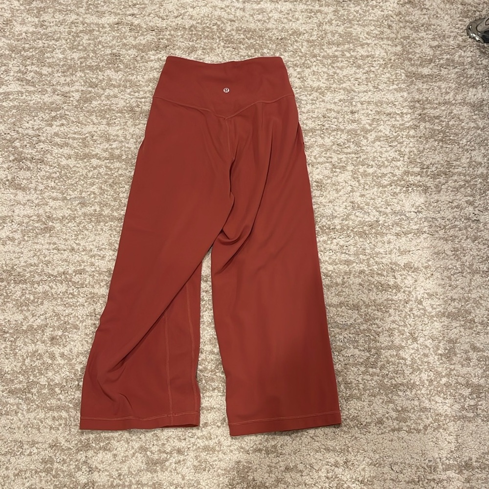 LULULEMON Align Wide Leg Crop 23" in Soft Cranberry Sz. 4 - Picture 8 of 11